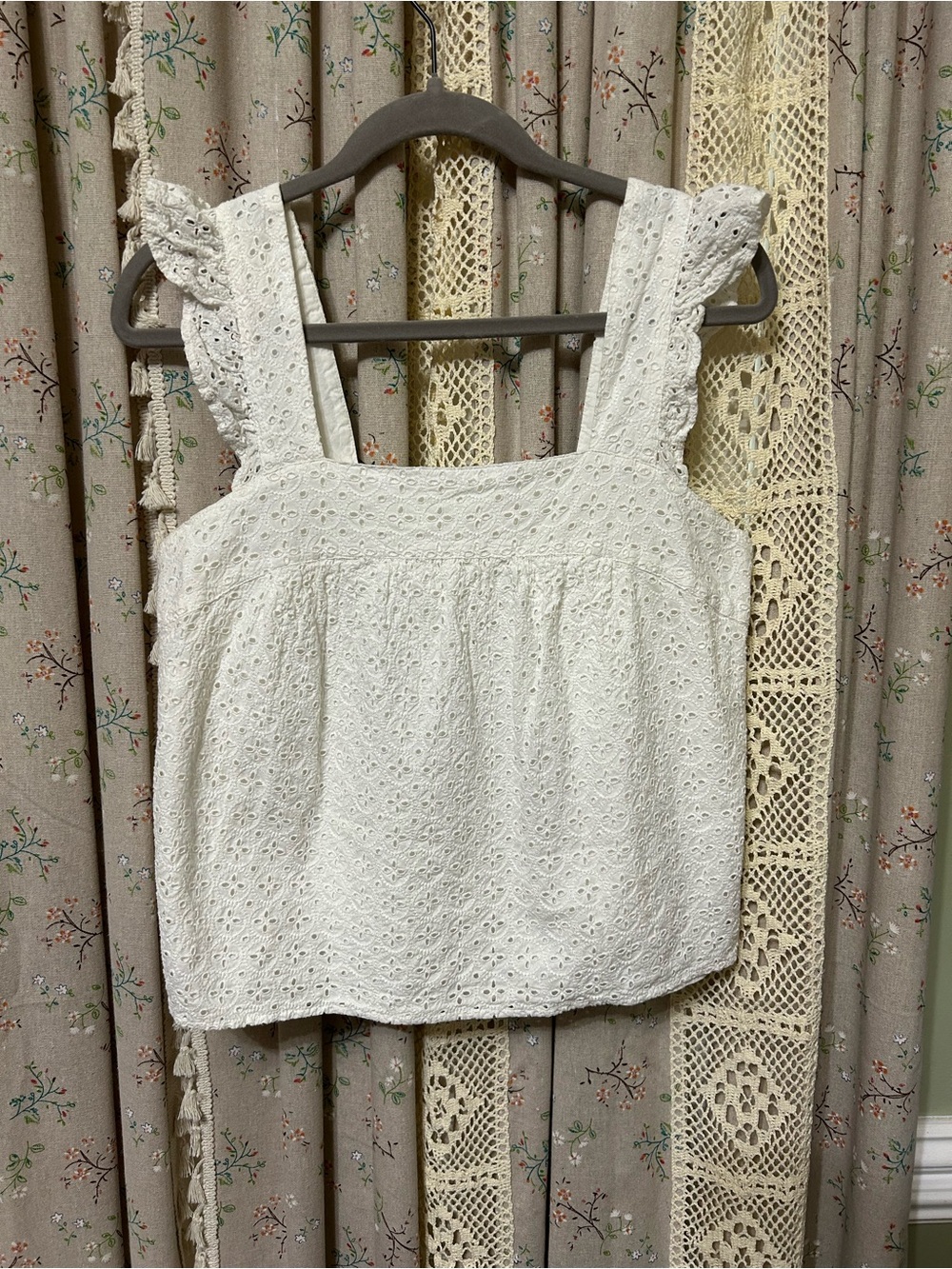 GAP White Eyelet Ruffle Strap Tank